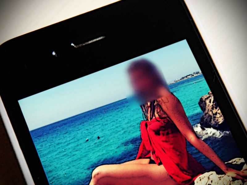 Freizügiges Bild eines Mädchens