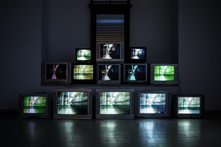 Nachrichten im TV schauen